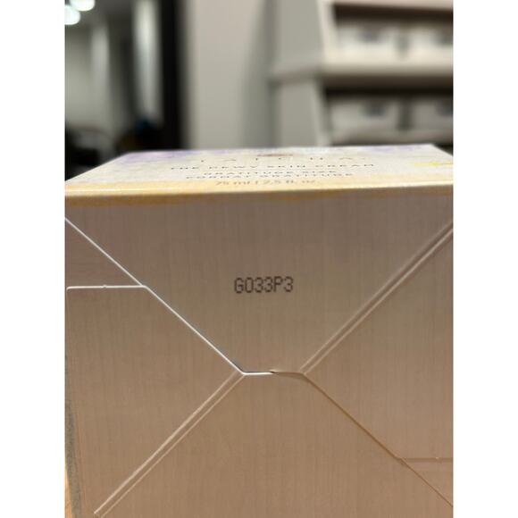 HUGE Tatcha Dewy Skin Cream - 2.5oz gratitude
size - NIB - Picture 4 of 4